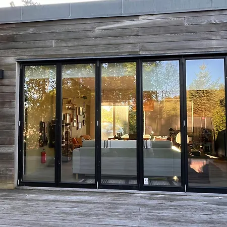 Dom wakacyjny Indoor And Outdoor Life In Simple Design Gem *